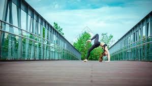 字母哥40+20，雄鹿紧追凯尔特人